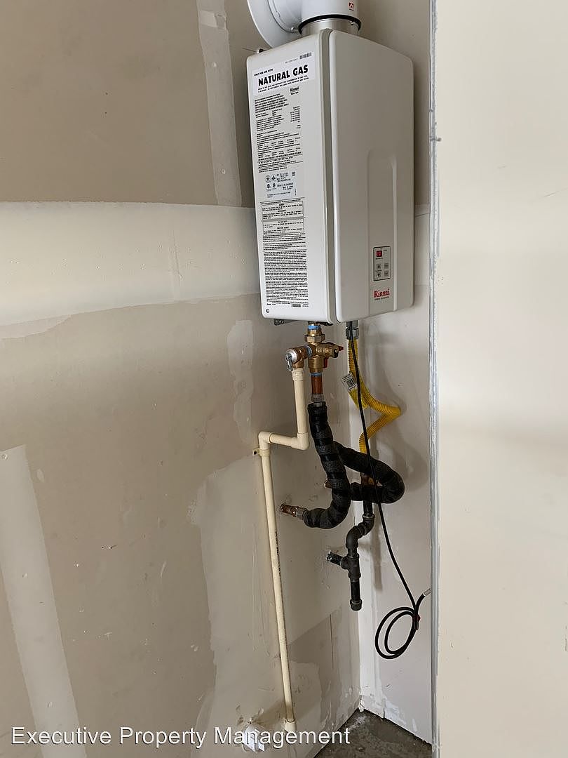 316 Darling Point Dr, Bakersfield, CA 93307 Zillow