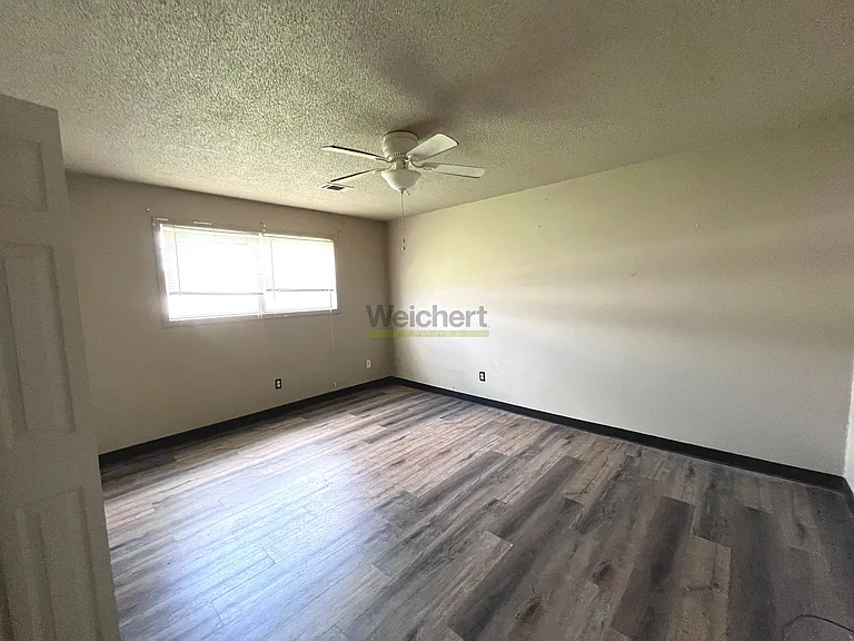 513 N 14th St — Photo 6