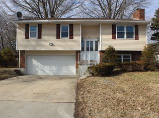 418 Riggin Rd, Troy, IL 62294