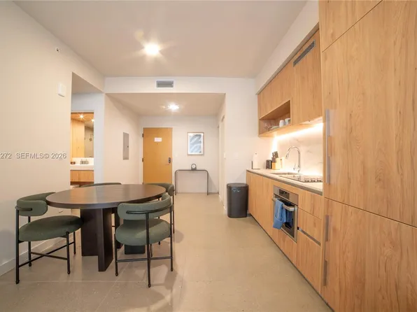 11 NE 6th 1403 Miami, Miami, FL