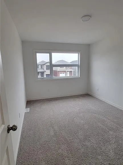 3846 Auckland Ave — Photo 14