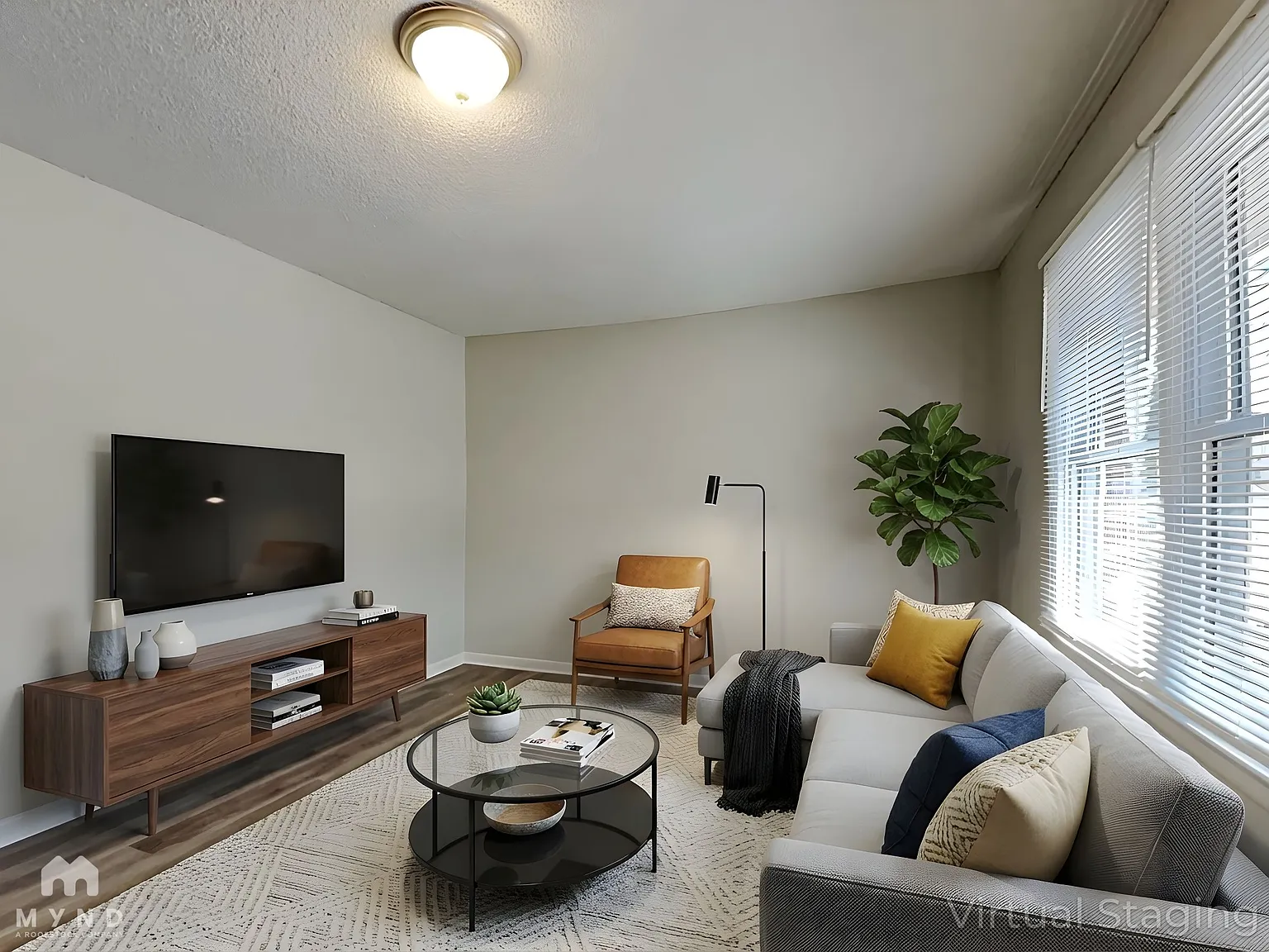 3 bed, 1.5 bath, 1050 sqft, $1,605 — Photo 2