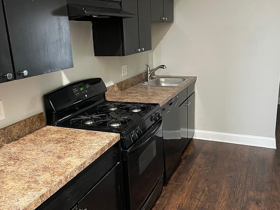 2125.5 McCulloh St 3rd floor