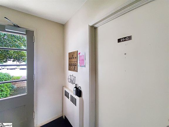 3rd image of 100 Lewis Dr #G-21