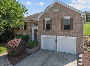 9001 Judith Cir, North Huntingdon, PA 15642