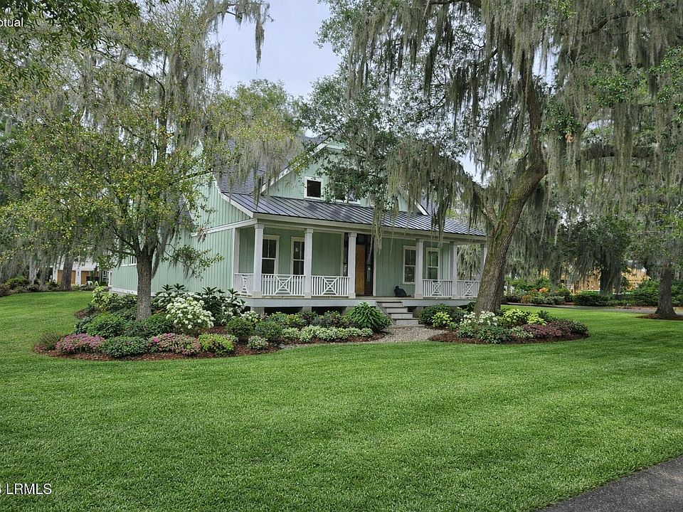 1st image of 63 Woodland Ridge Cir