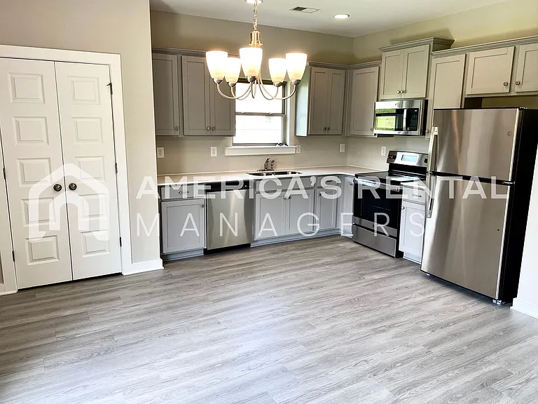 104 Ballington Way — Photo 6