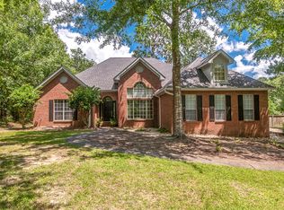 22 Cherry Oak Trl, Petal, MS 39465
