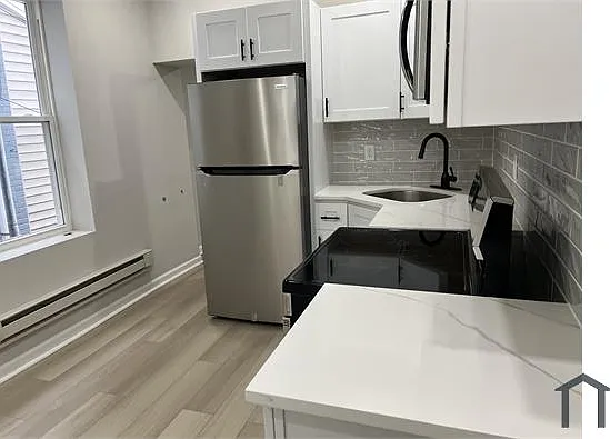 1551 N Frazier St — Photo 15