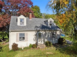 6 Laurel Circle Dr, Norwich, CT 06360