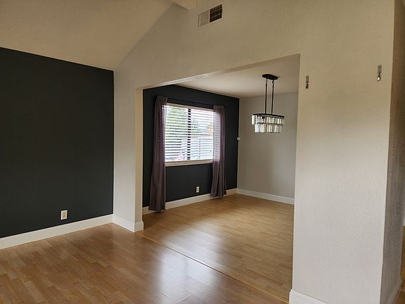 4th image of 818 Cordwell Cir