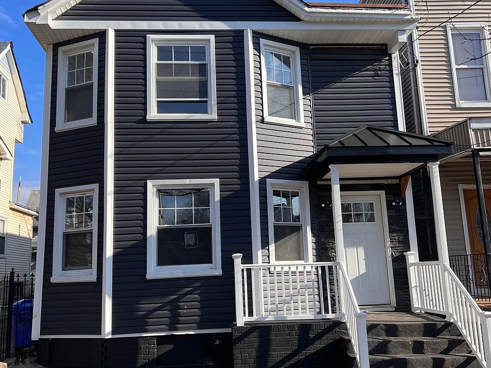 1st image of 190 Littleton Ave #2