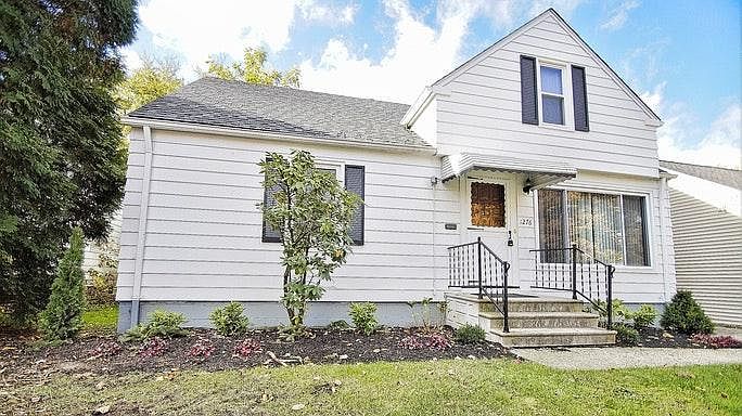 1st image of 1276 Eastwood Ave
