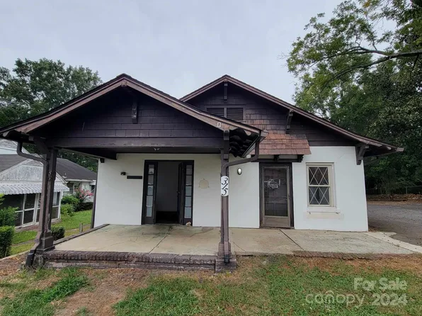 315 E Sycamore St, Lincolnton, NC 28092