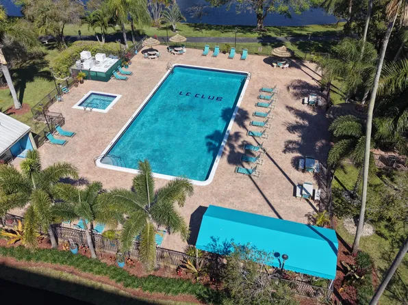 2112 S Cypress Bend Dr APT 404, Pompano Beach, FL 33069