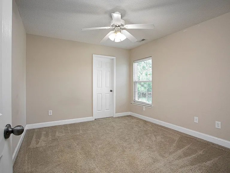 2002 Remington Oaks Cir — Photo 20
