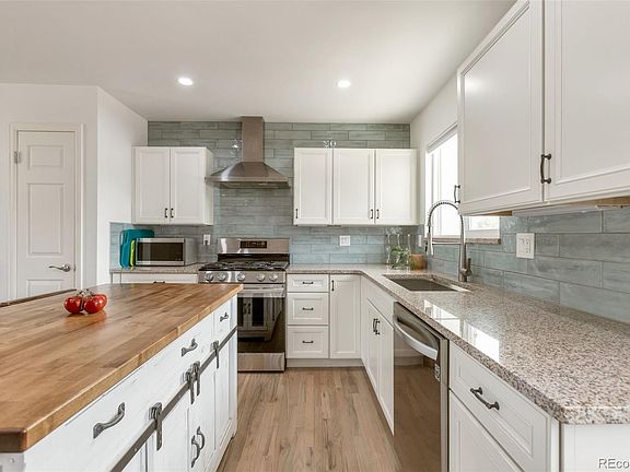 5th image of 9953 travis Street