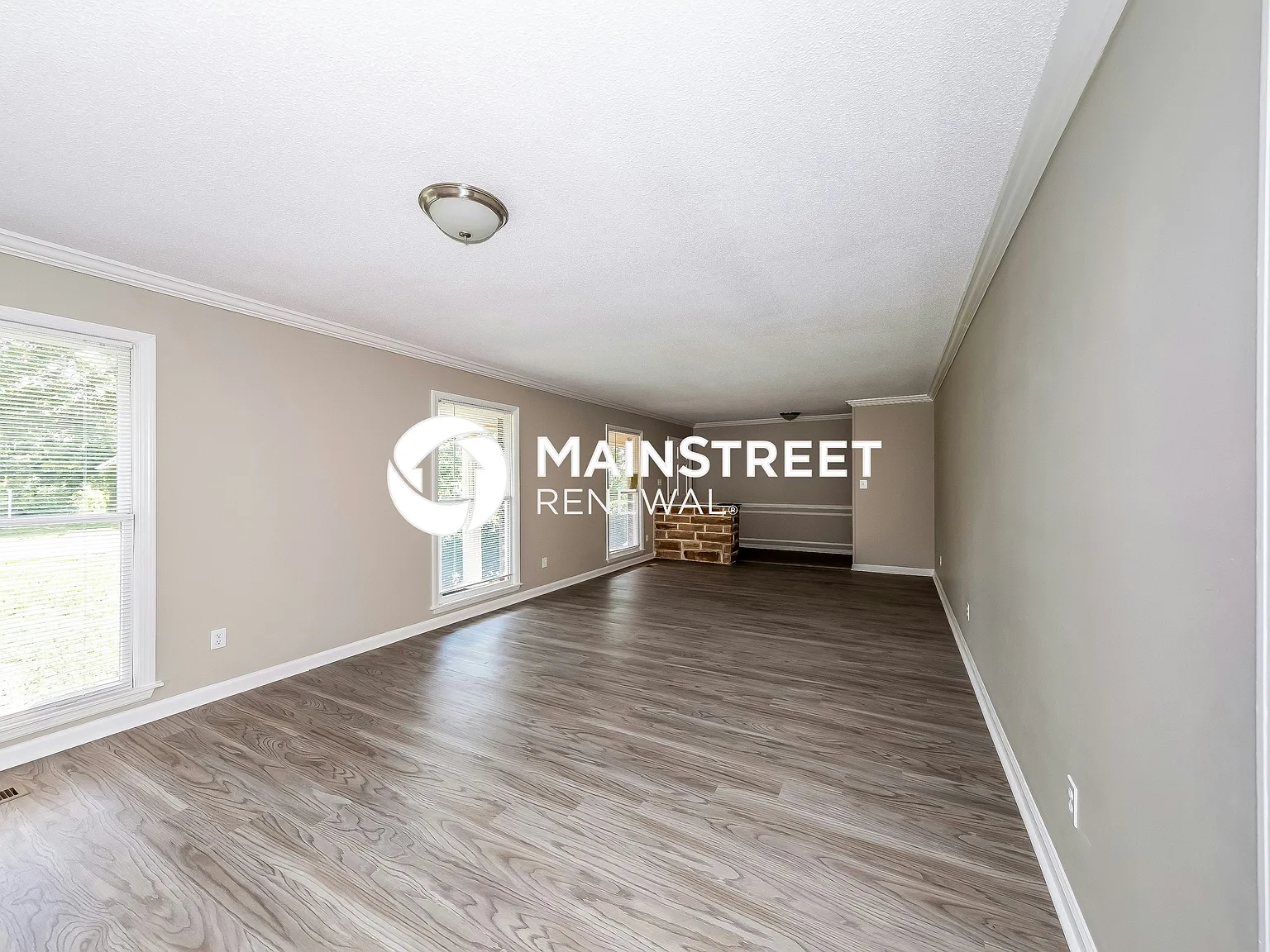 2144 Etowah St — Photo 3