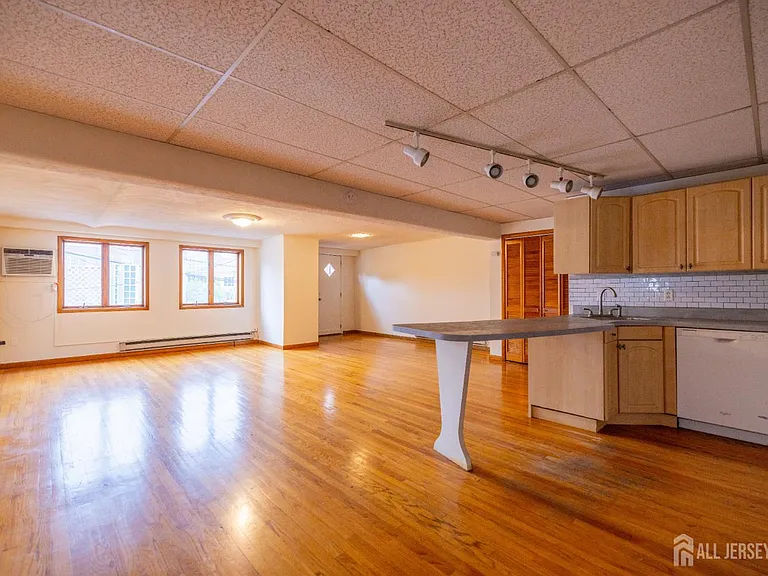 353 Springfield Ave — Photo 12