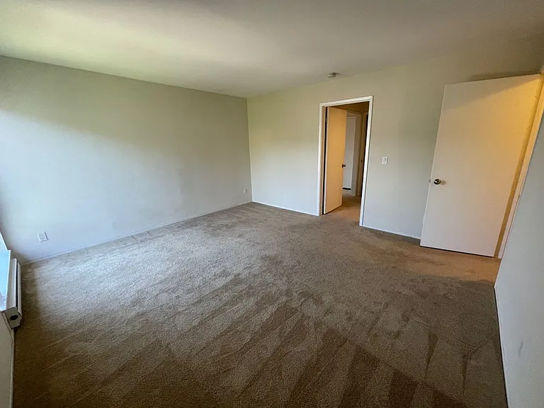 5 Commodore Dr #412 — Photo 11