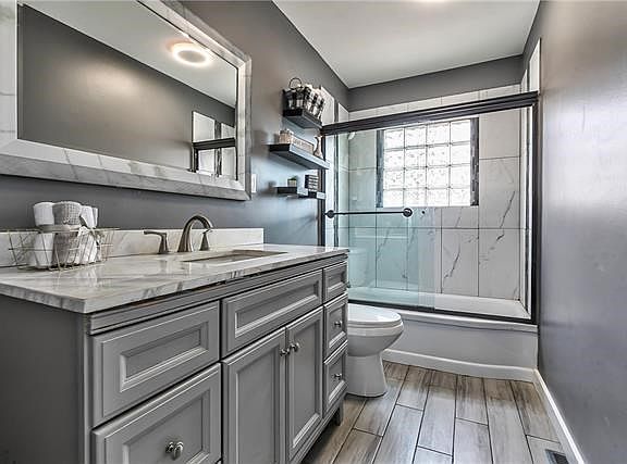 4th image of 2409 N 21st St