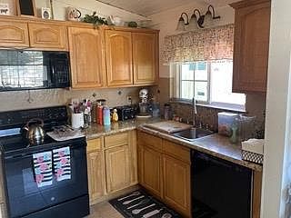 5th image of 3411 Lerwick Rd