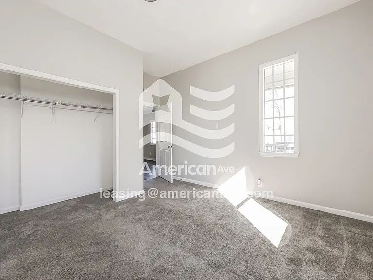 1669323_011_bedroom_14394517.jpg