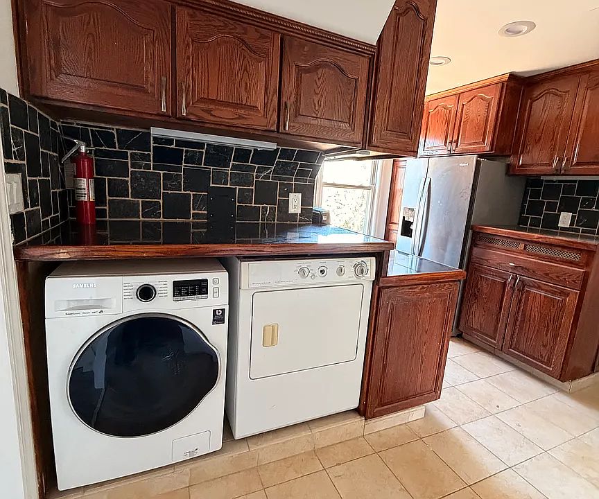 1st image of 271 1st St