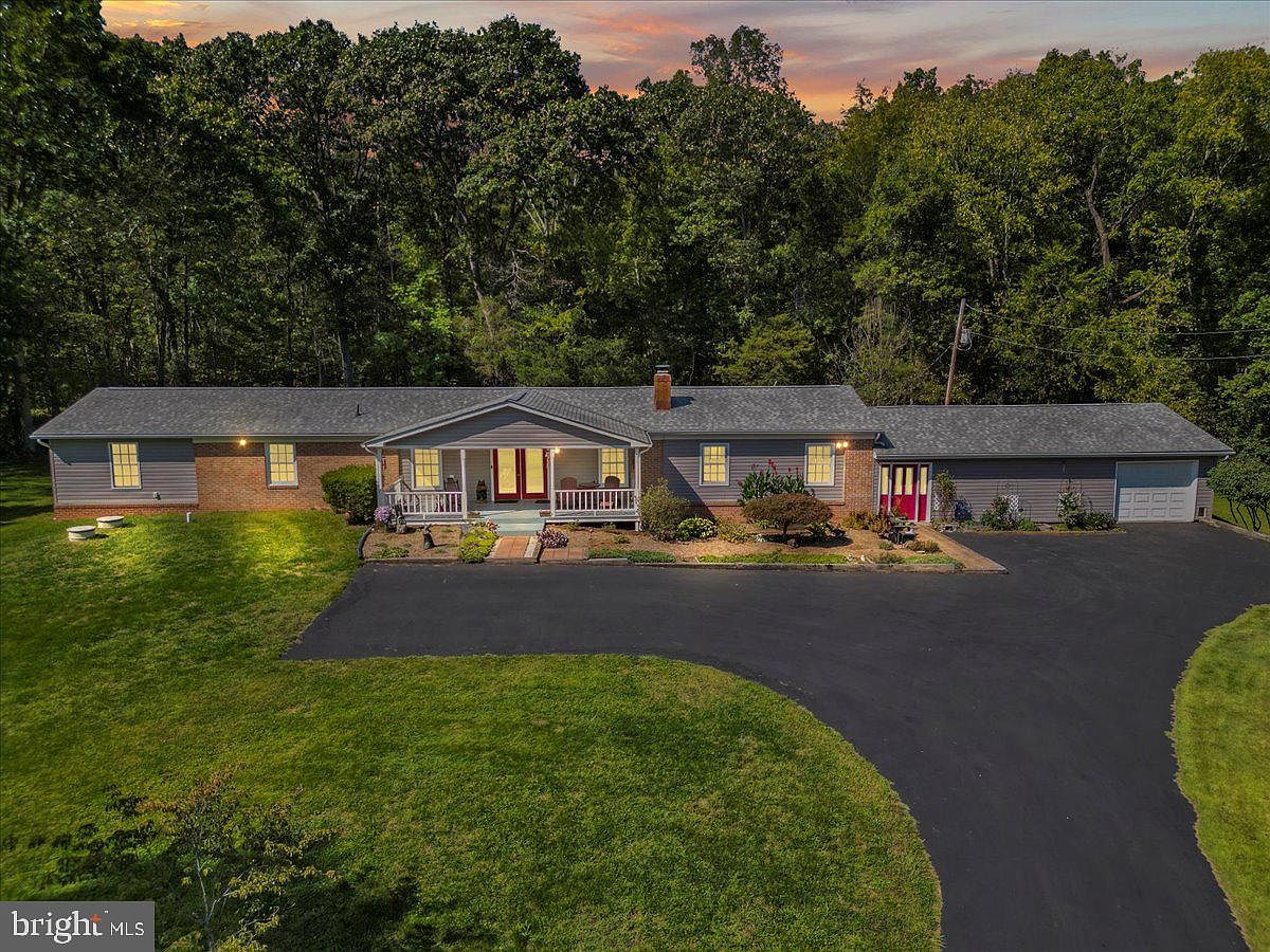 8008 Kettle Run Ct, Catlett, VA 20119 Zillow