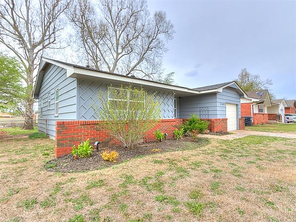 5th image of 2105 N Peniel Ave