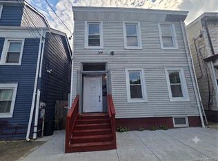 127 W Parmenter St, Newburgh, NY 12550