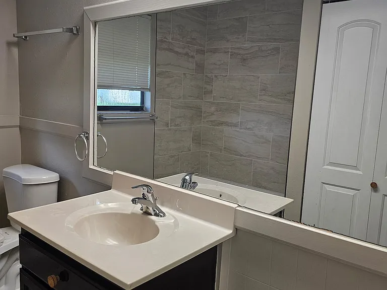 23 Louisiana Ave — Photo 8