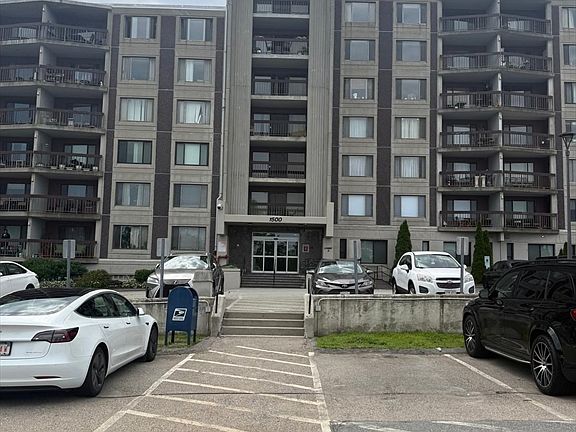 2nd image of 1500 Worcester Rd APT 426