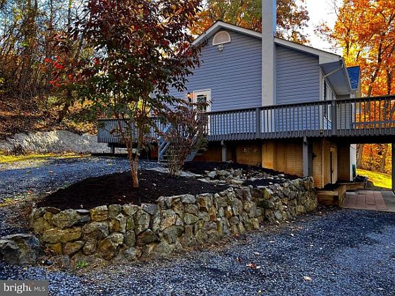 2nd image of 4 Dogwood Tree Dr