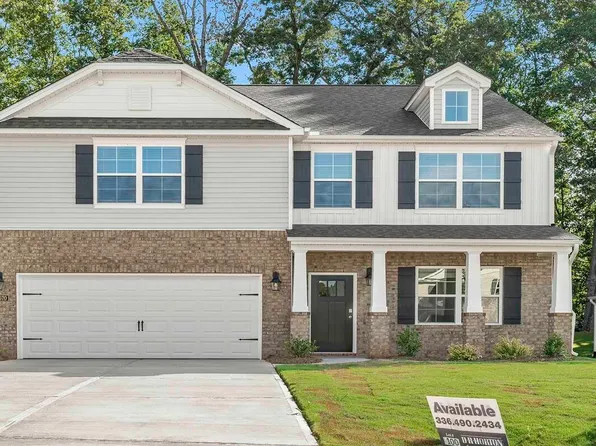 1461 Carisbrooke Dr, Mebane, NC 27302