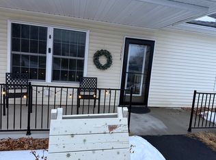 125 High St #B, Oakland, ME 04963
