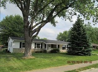 903 Highland Dr, New Whiteland, IN