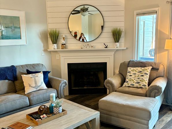 1137 Mariners Way APT 39