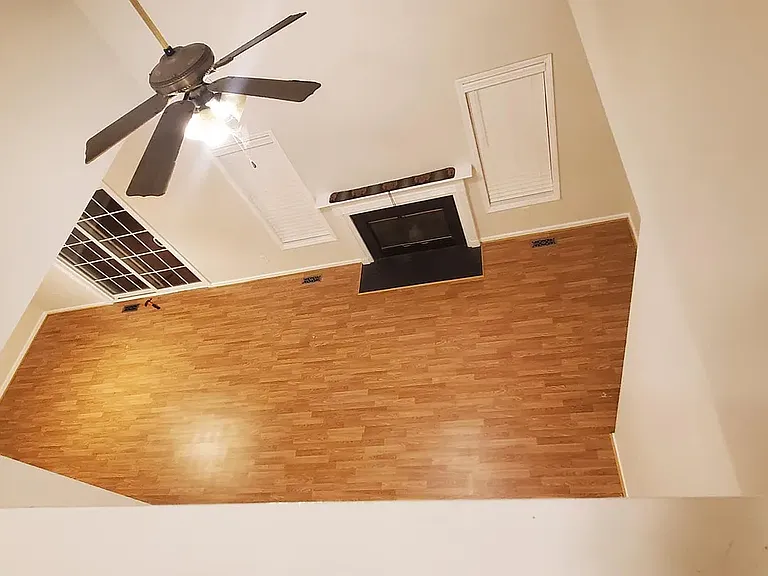 2420 Appalachian Dr — Photo 3