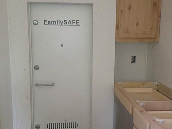3rd image of 9076 S 234 East Ave