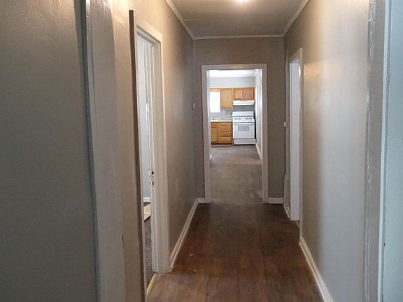4th image of 531 E Ormsby Ave