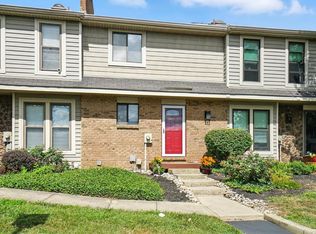 15 Overlook Ct, Fairfield, OH 45014