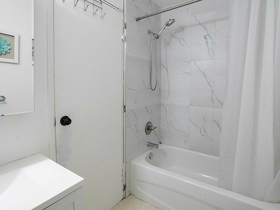 2nd image of 27044 32nd Ave #17