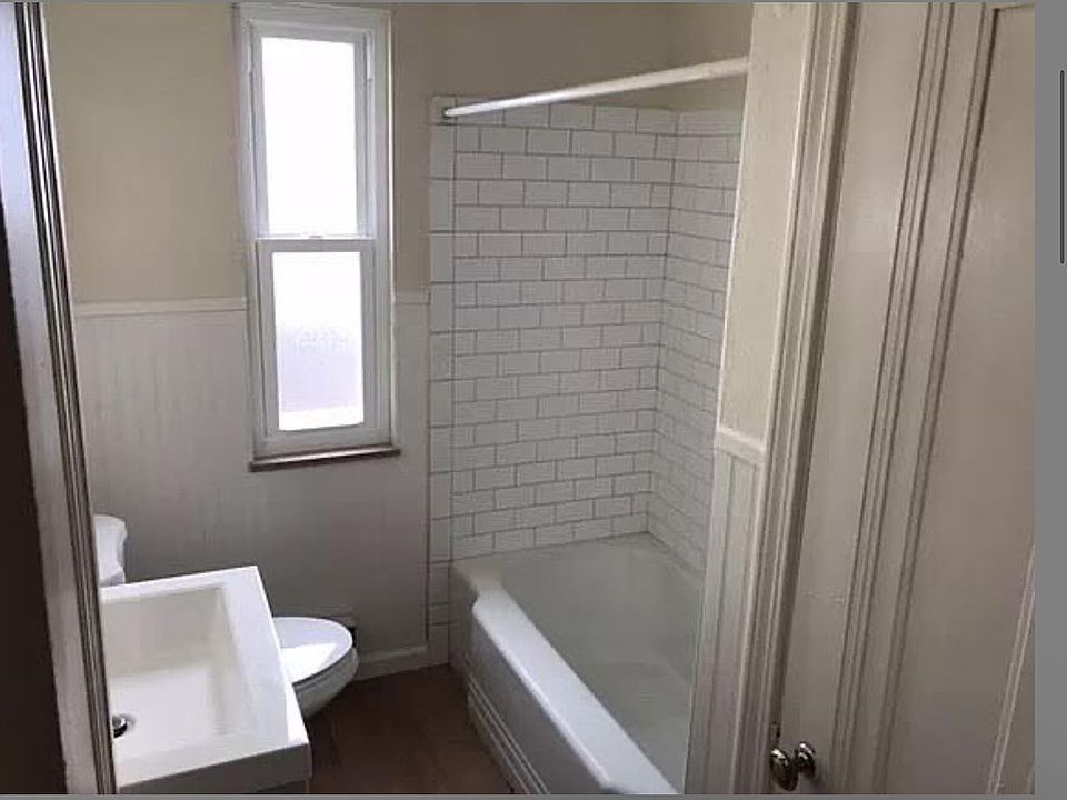 2nd image of 3600 Brownsville Rd