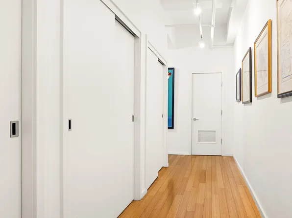 365 Bridge Street image 10 of 14