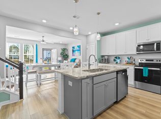 524 Trotters Ln, Moncks Corner, SC 29461