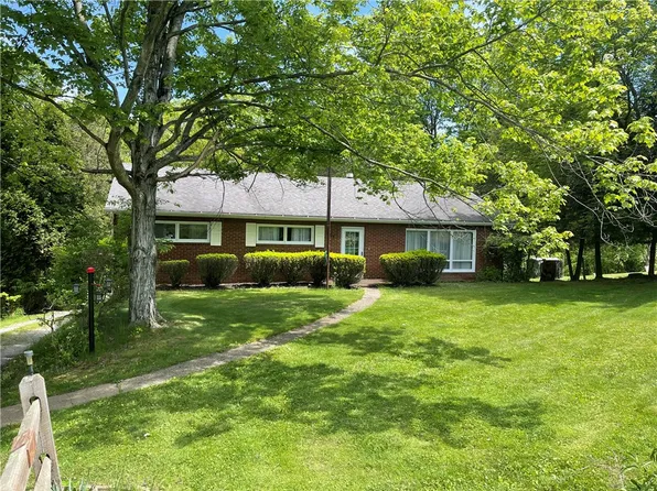 107 Pfaff Rd, Baden, PA 15005