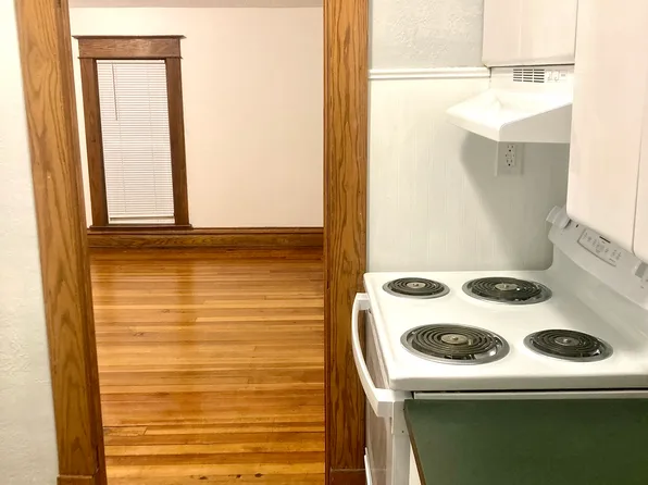 402 N Main St APT 2, Perry, MI 48872