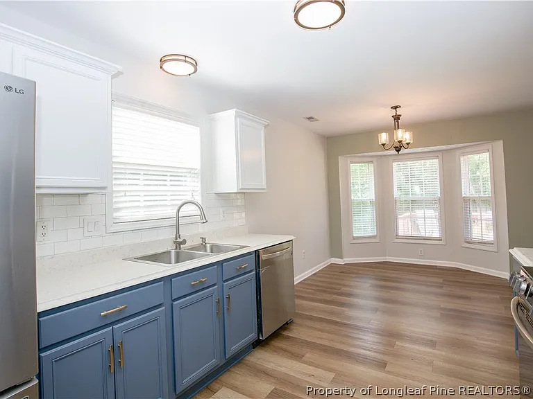 112 Raymond St — Photo 14