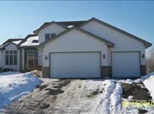 8837 Nevada Ave N, Brooklyn Park, MN 55445